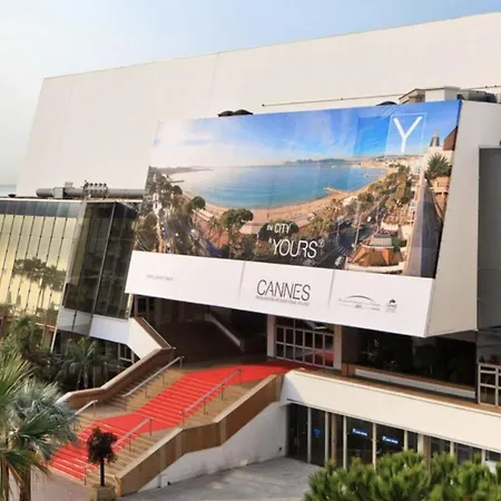 Paca 57a - Cosy 戛纳